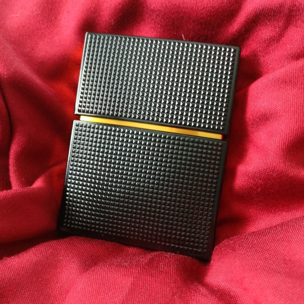 Elizabeth and James Nirvana Black